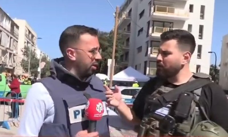 הגיע לתעד זירת נפילה: איש כוחות הביטחון בדק את זהות הכתב הקטרי - "ערוץ מלונדון"