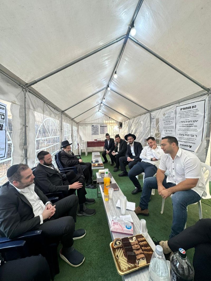 באדיבות המצלם