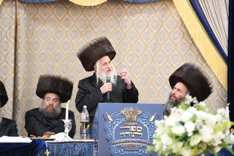 אנשיל בעק