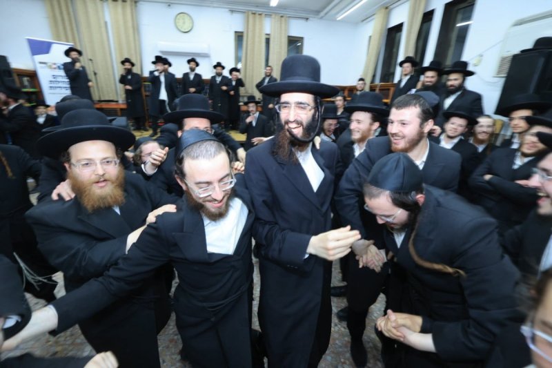 שמואל עמית