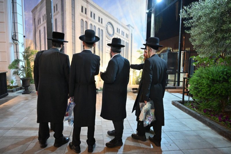 באדיבות המצלם