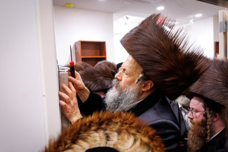 האחים לאנטשעווסקי ואושי וויינגארטן