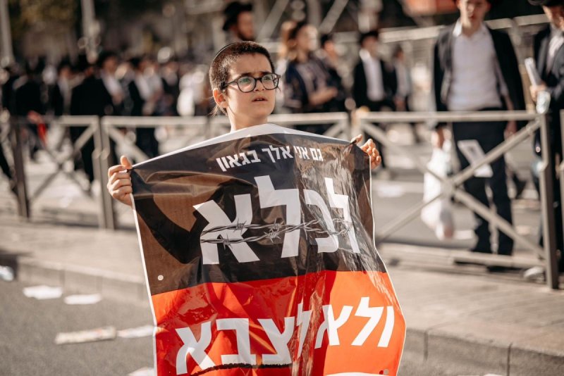 דניאל נפוסי ודוד מנדלסון