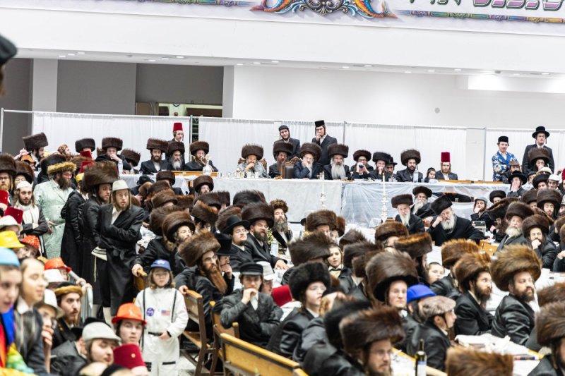 האחים לאנטשעווסקי, אברומי בלום, ואייזיק י.