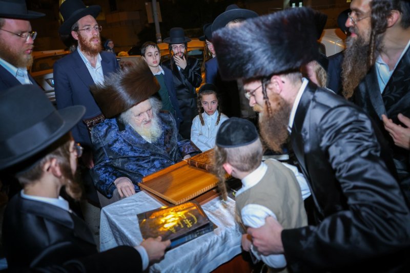 דניאל נפוסי