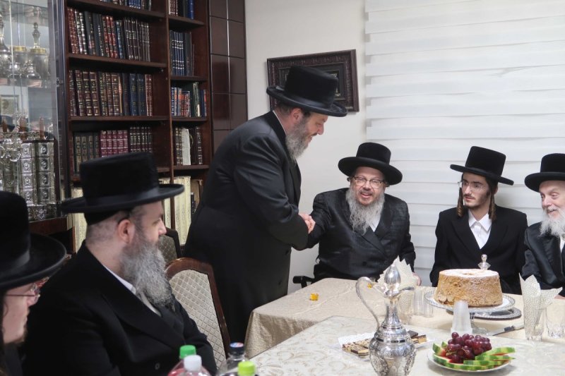 באדיבות המצלם