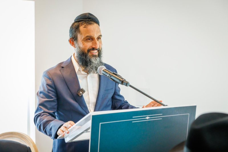 דניאל נפוסי ואלי קובין
