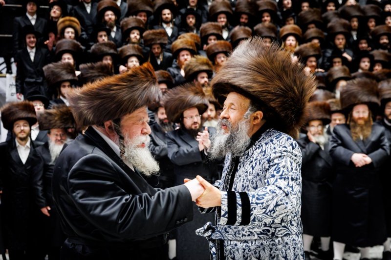 אברומי בלום והלל ל"ש