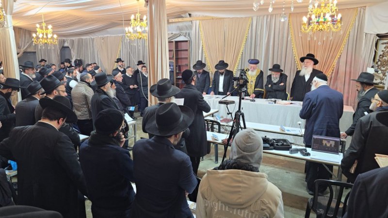 באדיבות המצלם