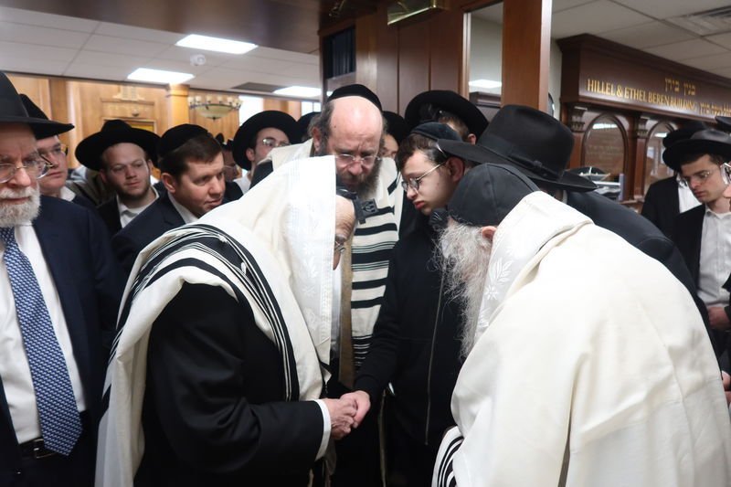 באדיבות המצלם