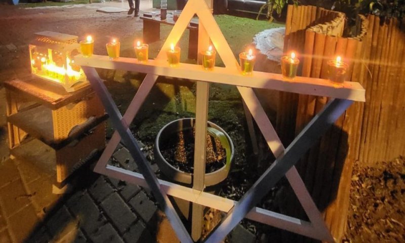 "הוסבר לו הפסול במעשיו": אותר הילד הערבי שכיבה חנוכייה ברמלה