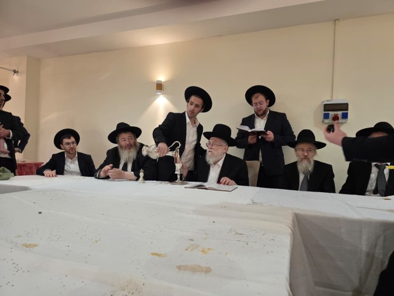 באדיבות המצלם