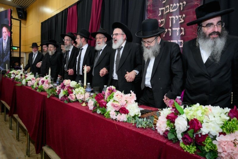 באדיבות המצלם