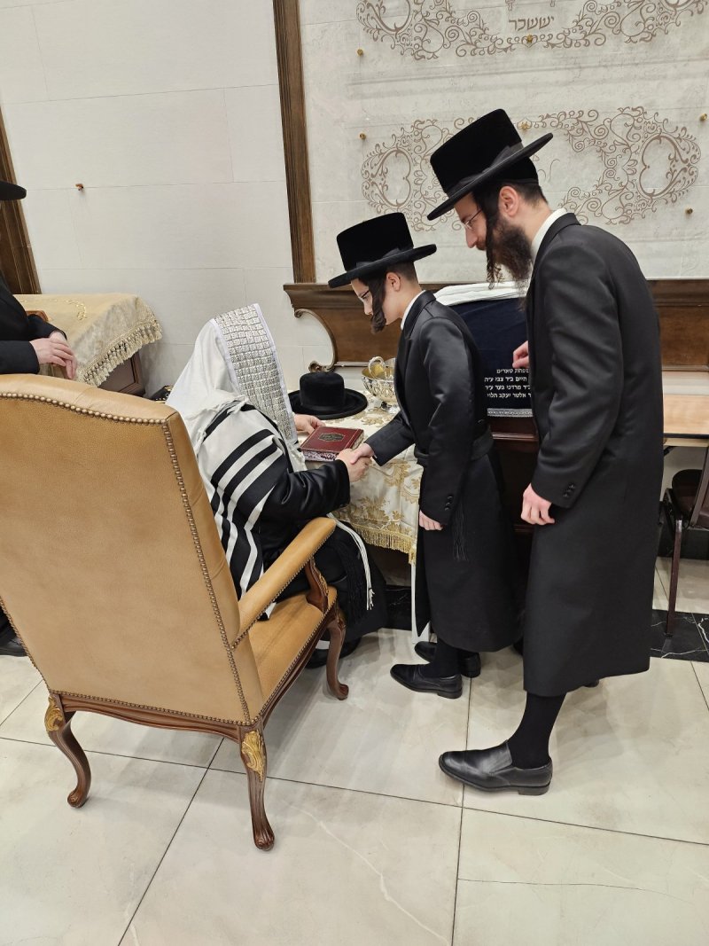 באדיבות המצלם