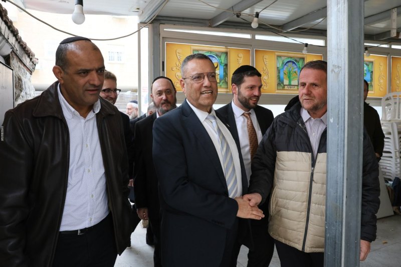 ארנון בוסאני