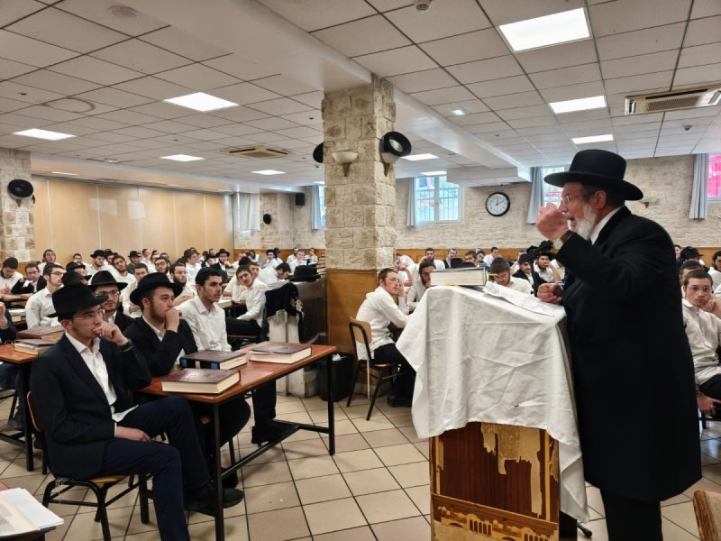 באדיבות המצלם