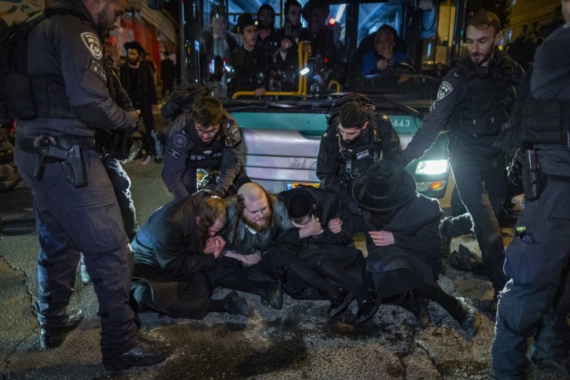 חיים גולדברג, פלאש 90