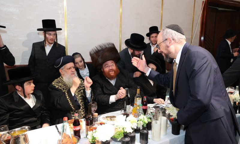 איש העסקים ישראל קליין חגג בר מצווה לבנו הגדול - רבנים, פוליטיקאים ואנשי עסקים הגיעו לברך