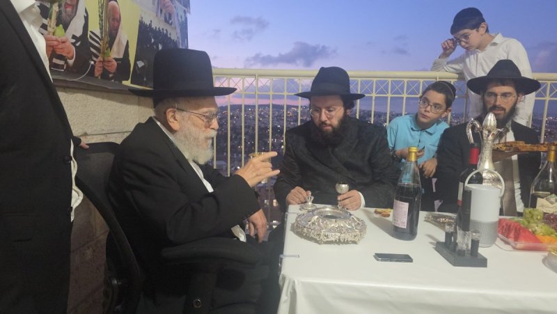 באדיבות המצלם