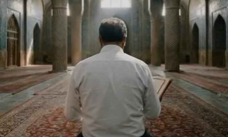 חשבון המוסד בפרסית עם סרטון AI חדש: "כוחות הדיכוי כבשו את המסגדים"