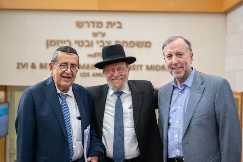 באדיבות המצלם