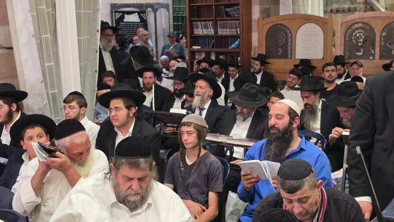 באדיבות המצלם