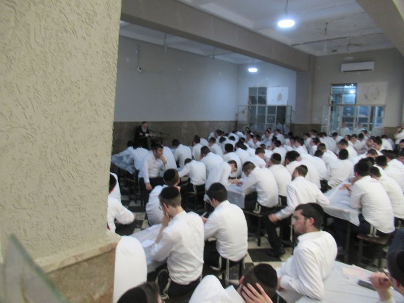 באדיבות המצלם