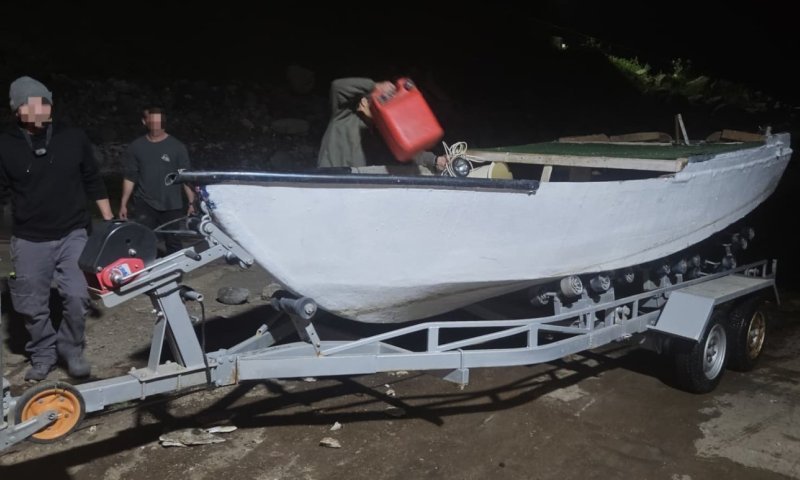 לאחר מעקב ממושך: דייג נתפס ללא רישיון בטבריה | סירתו והציוד הוחרמו