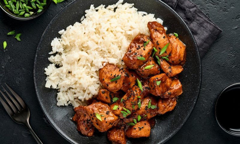 קוביות חזה עוף במרקם פרגית