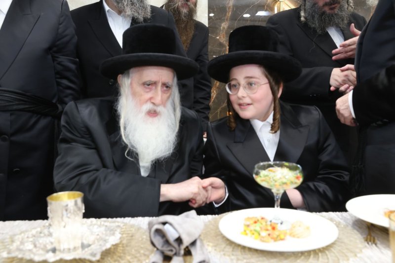 באדיבות המצלם