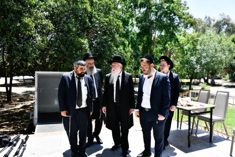 שוקי לרר