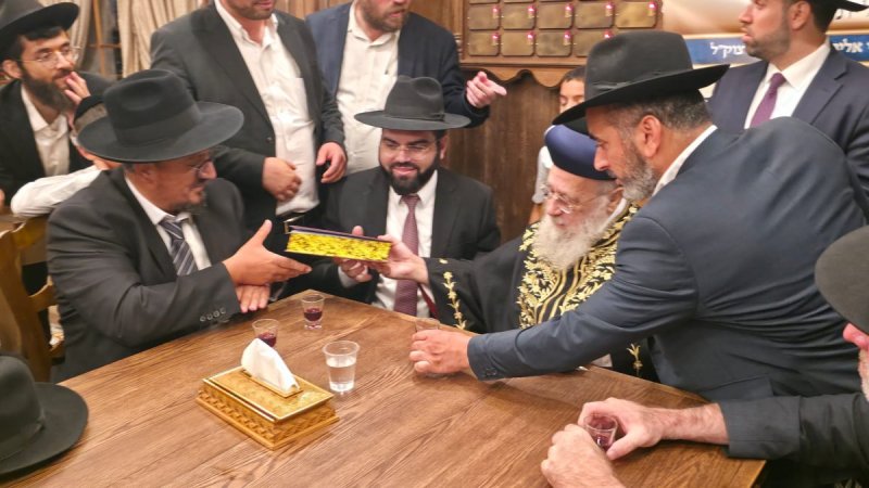 באדיבות המצלם