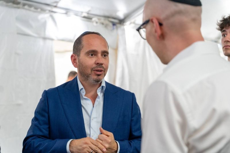 מענדי מור יוסף