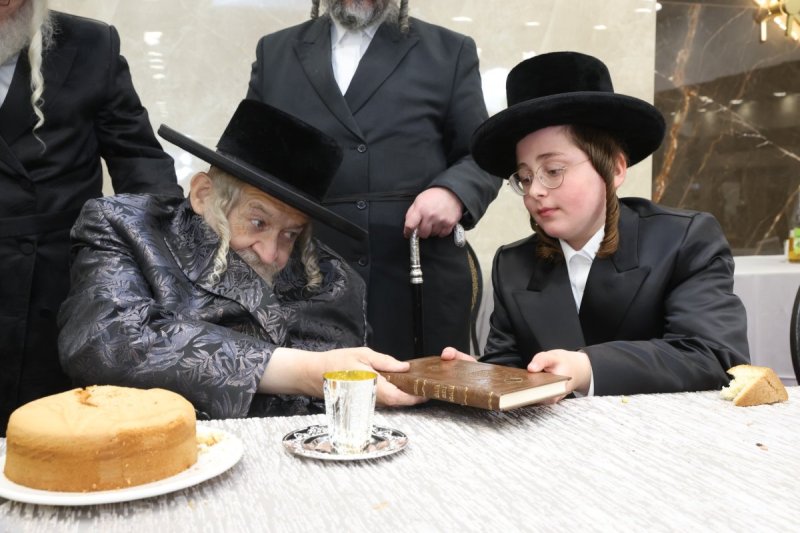 באדיבות המצלם