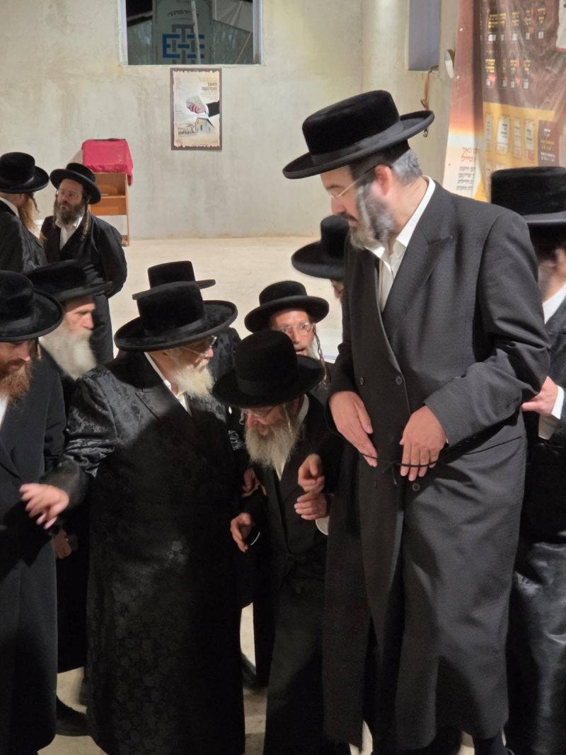 באדיבות המצלם