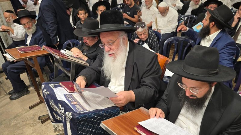 באדיבות המצלם