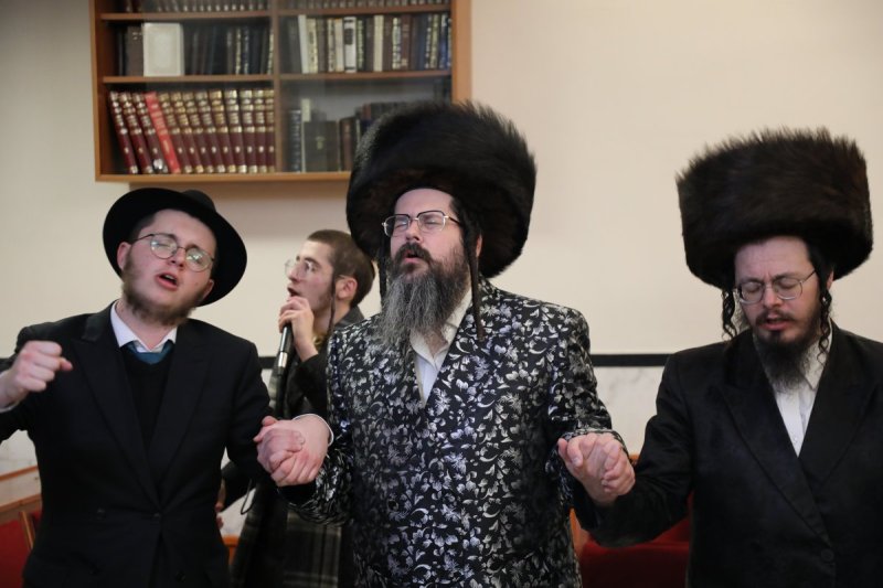 באדיבות המצלם