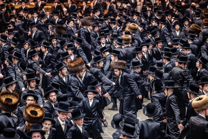 אלי וואהל, איצי מ.