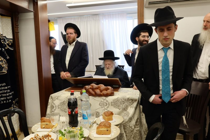 באדיבות המצלם