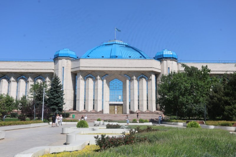 מרדכי לובעצקי