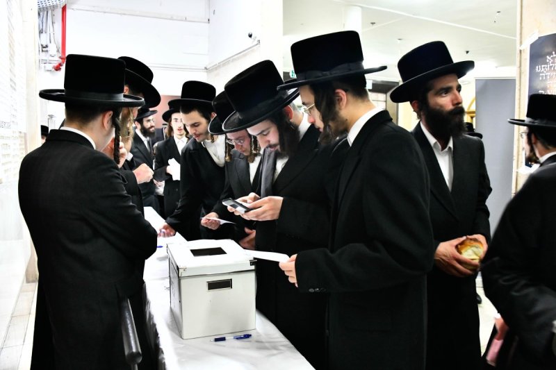שוקי לרר