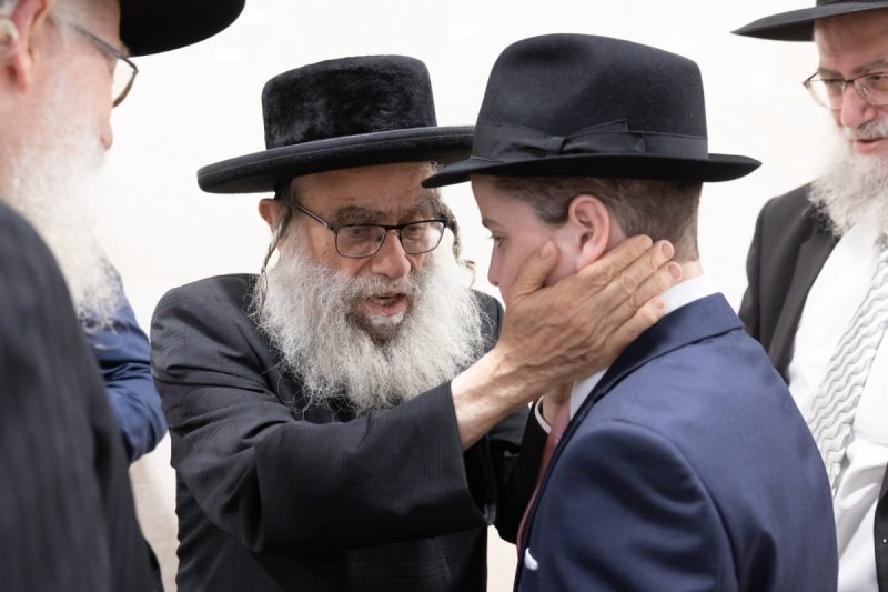 באדיבות המצלם