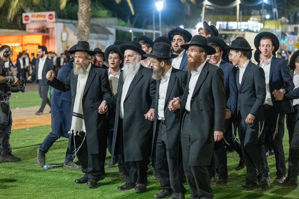 באדיבות המצלם