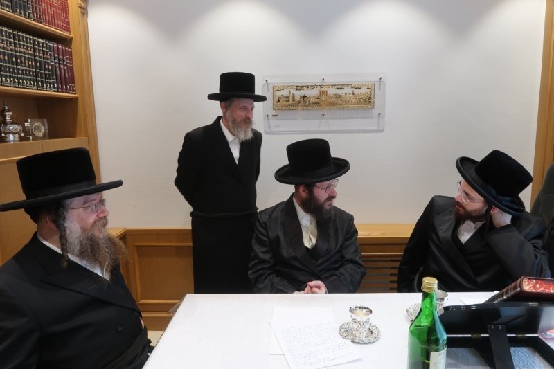באדיבות המצלם