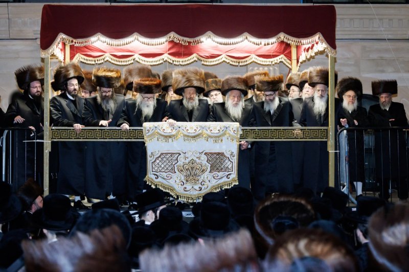 אברומי בלום והלל ל"ש