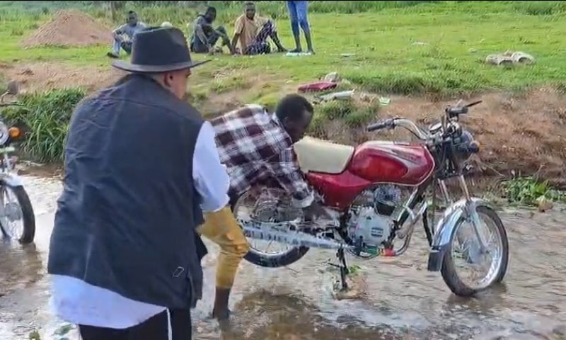 אלפי אופנועים, נהרות ואבק אדום: המראה שסיקרן את כרמלי