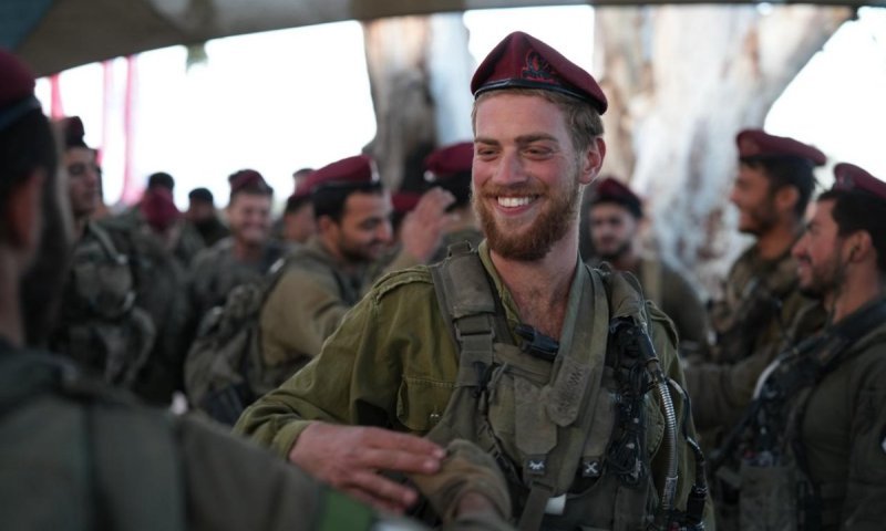 "מספיק שחייו של עפרי נגדעו, לא כועסים עליך": האצילות המצמררת של אם החייל שנהרג