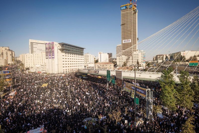 דניאל נפוסי ודוד מנדלסון