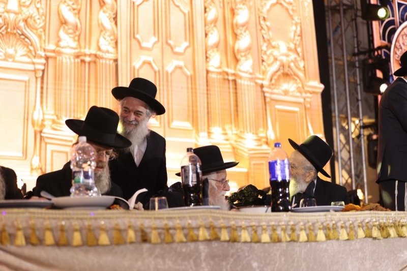 יעקב נחומי ואריאל סר