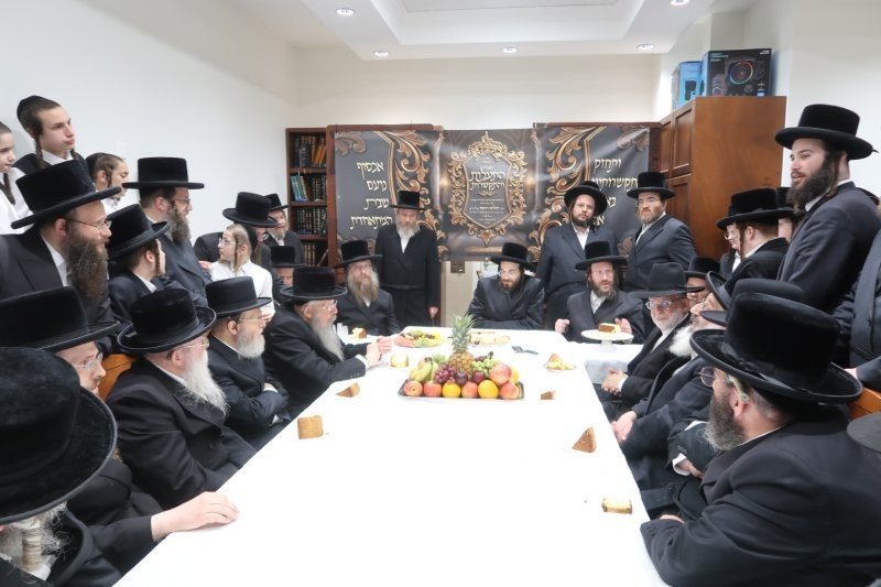 באדיבות המצלם
